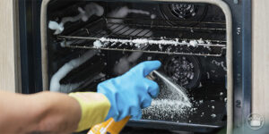 Limpiar el horno a fondo con trucos caseros